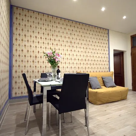 City Centre Apartament *