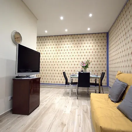 City Centre Apartament *